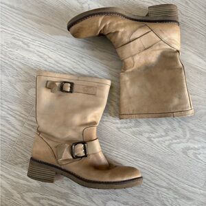 Leather Argentina Prune boots